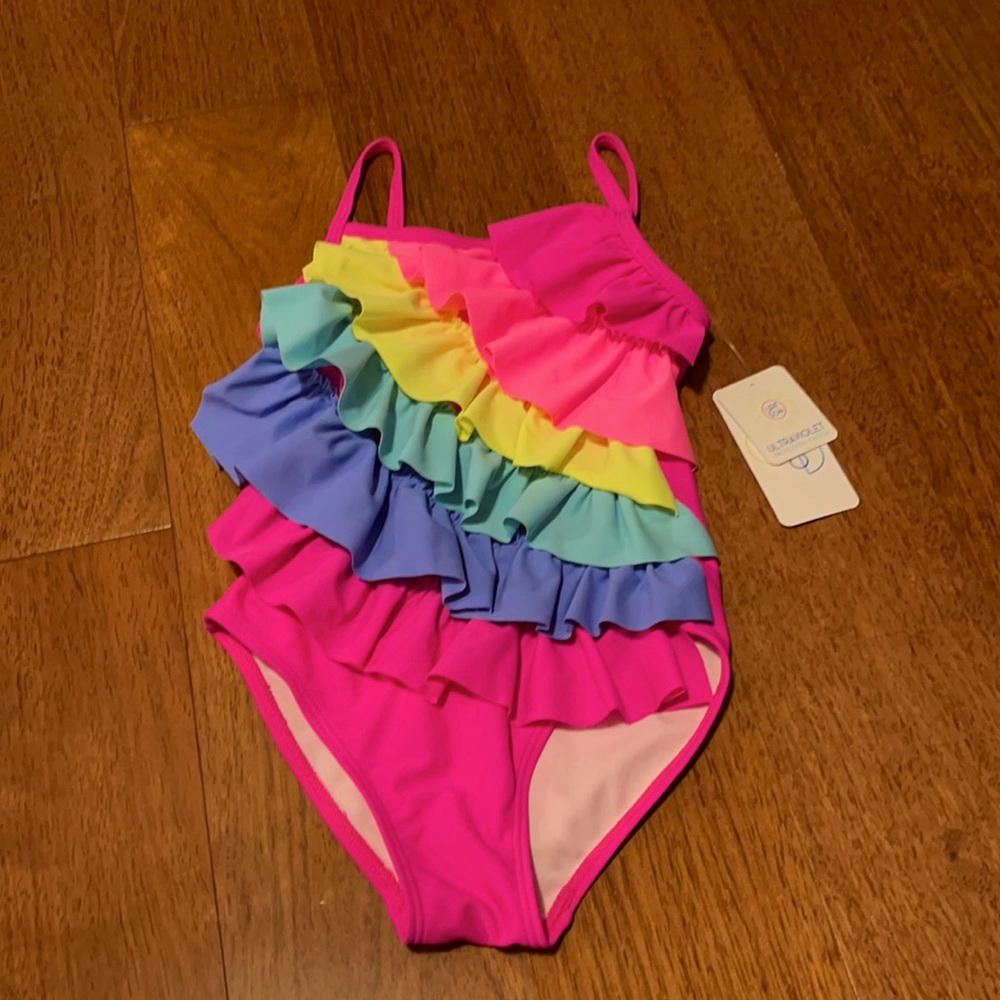 ✨ NWT ✨ Girls 💗 swimsuit 🩱